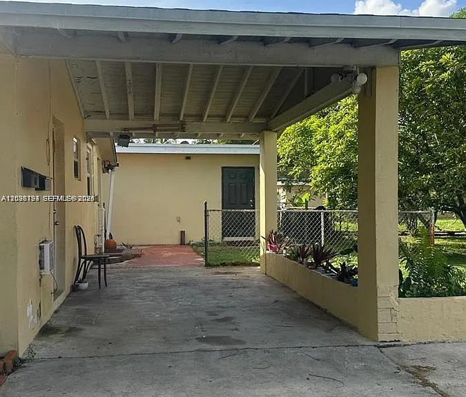 1321 NW 50th Ave #A — Photo 8