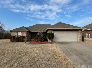 12 Whispering Wind Cir, Vilonia, AR 72173