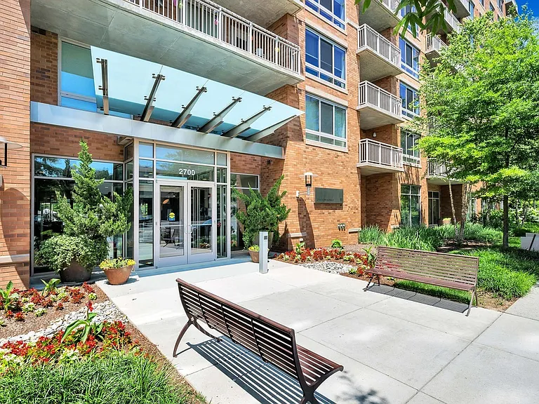 Prosperity Flats Apartments — Photo 11