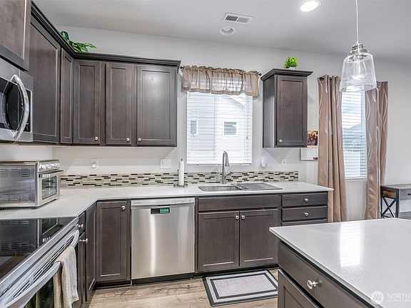4th image of 106 Hickory Avenue SW #45