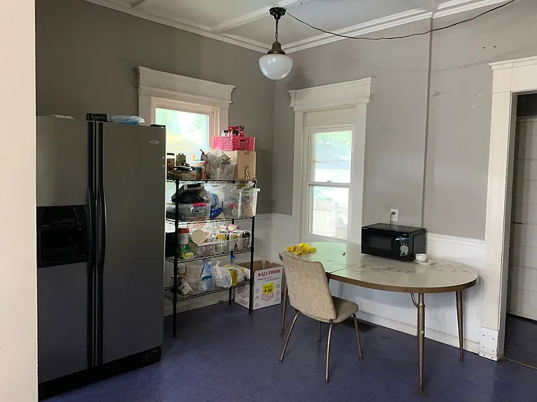 105 Concord Pl — Photo 4