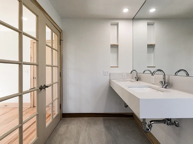 10526 Forrest Dr — Photo 13
