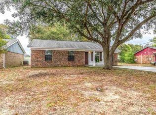 5797 Graymont Ln, Pensacola, FL 32526