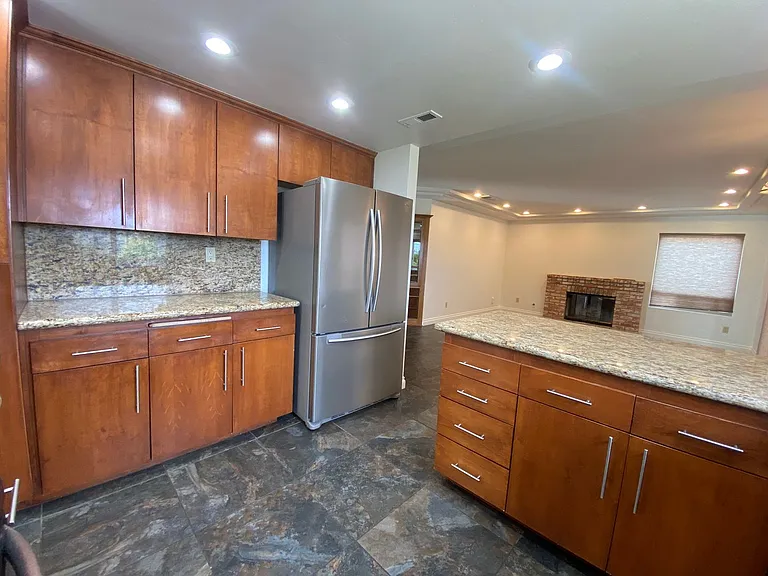 2315 Birdie St — Photo 9