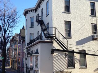 114 W Main St APT 2, Waynesboro, PA 17268