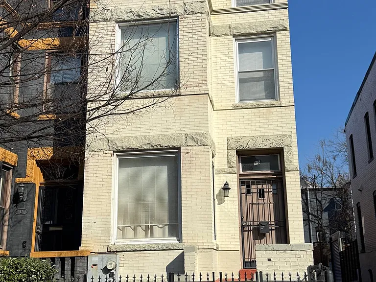 15 Seaton Pl NW #1 — Photo 4