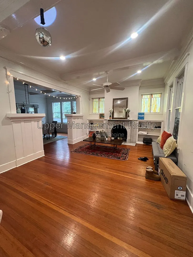 5 bed, 2.0 bath, 3350 sqft, $6,750 — Photo 3