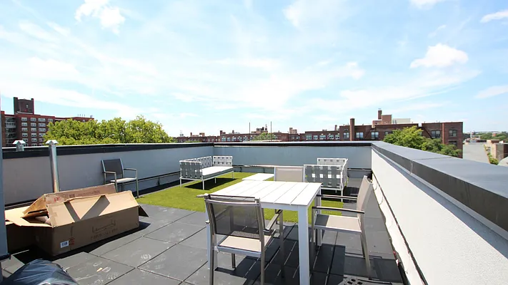 Rented by Nooklyn NYC LLC | media 31