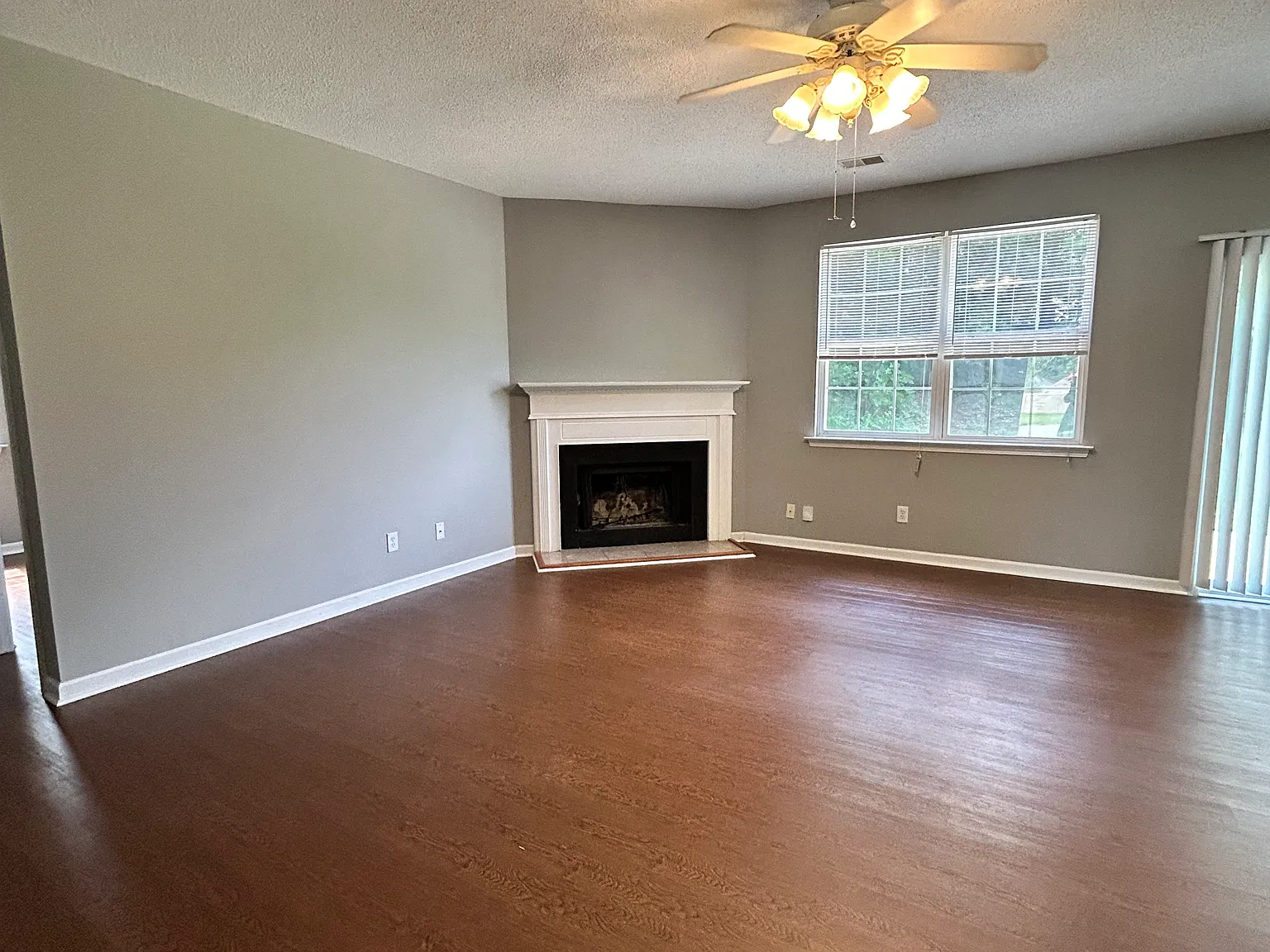 3 bed, 1718 sqft, $1,600 — Photo 4