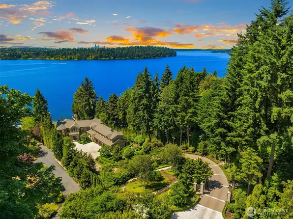 (undisclosed Address), Mercer Island, WA 98040