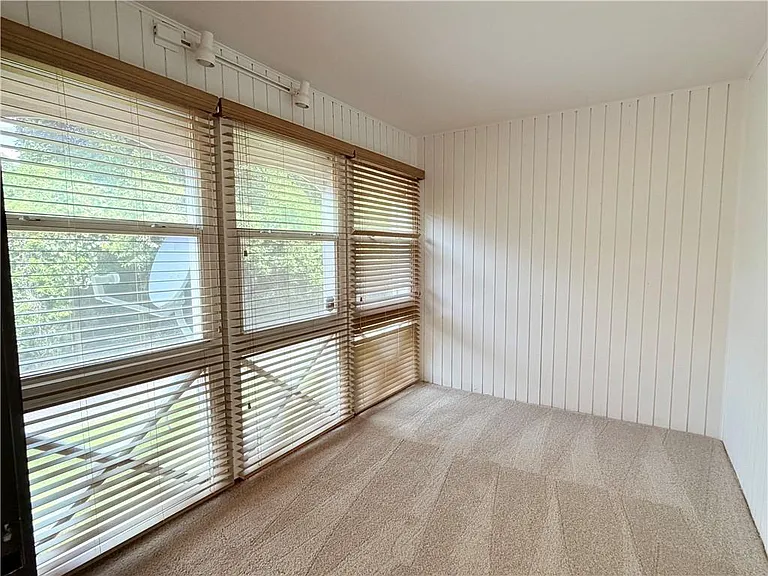 1166 Booth Rd SW #908 — Photo 8