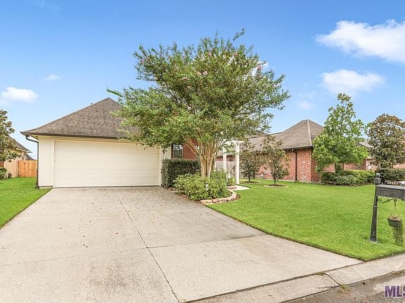 2nd image of 16465 Anna Belle Dr