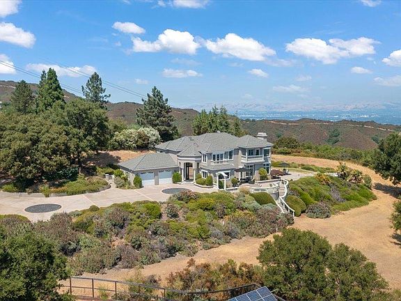 3rd image of 19465 Montevina Rd