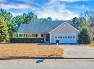 1002 Riverclift Dr, Covington, GA 30016