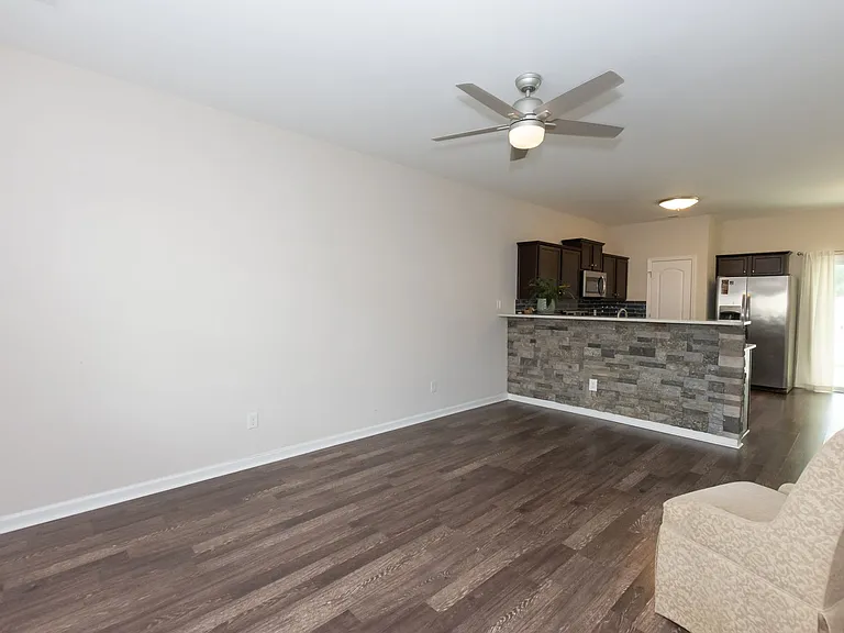 530 Oyster Rock Ln — Photo 6