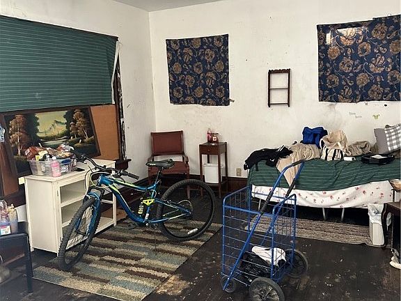 2nd image of 1216 Grant St