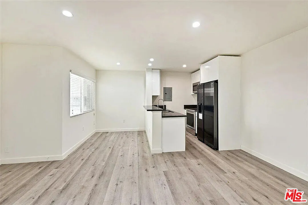 Building Photo - 5529 Bonner Ave #3