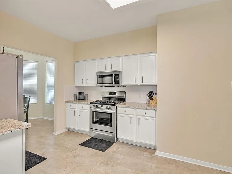 1722 Sun Point Ct — Photo 12