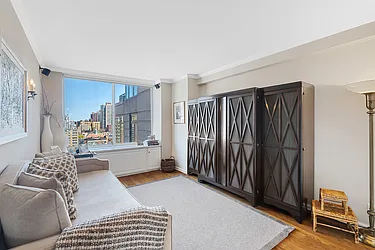 Rented by Level Group