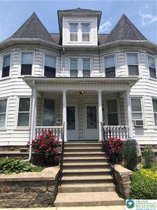 701 Pen Argyl St, Pen Argyl, PA, 18072