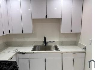 1242 N New Hampshire Ave, Los Angeles, CA 90029