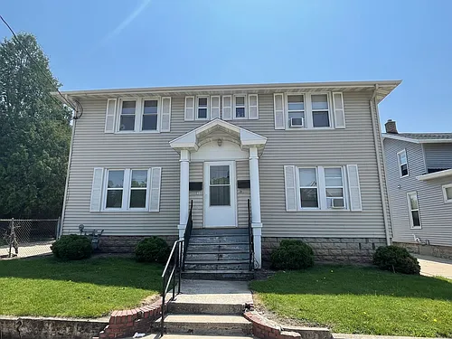306 Dawes St Photo 1