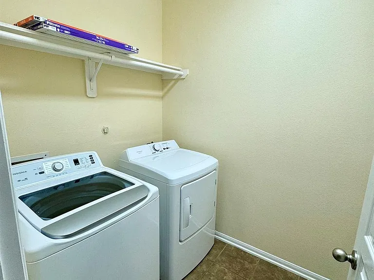 8230 Polaris Point Ln — Photo 8