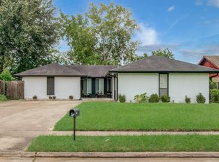 1327 Fallbrook Dr, Houston, TX 77038