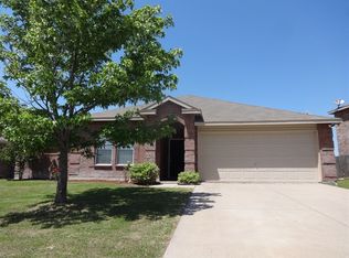 106 Robin Ln, Forney, TX 75126