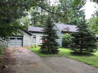 7433 Hayes Hollow Rd, West Falls, NY 14170