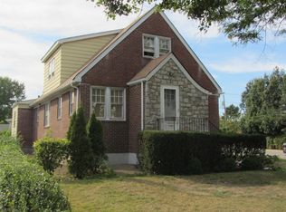22 Crab Ave, Lynbrook, NY 11563