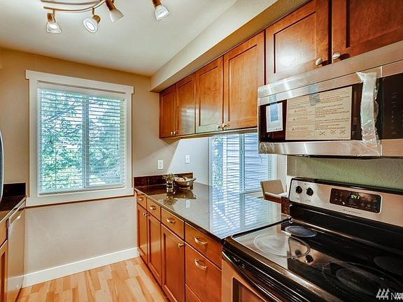 5th image of 15238 SE 43rd Ct APT E302