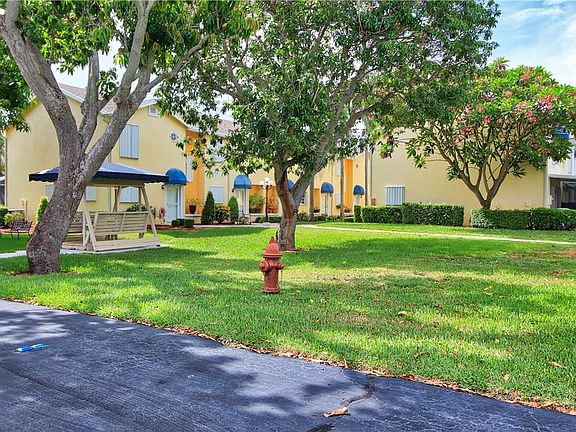 4th image of 234 Waterside Drive #234