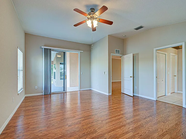 2134 Boxwood St — Photo 28