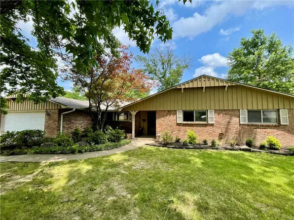 110 Rogers Circle Dr, Springdale, AR 72764