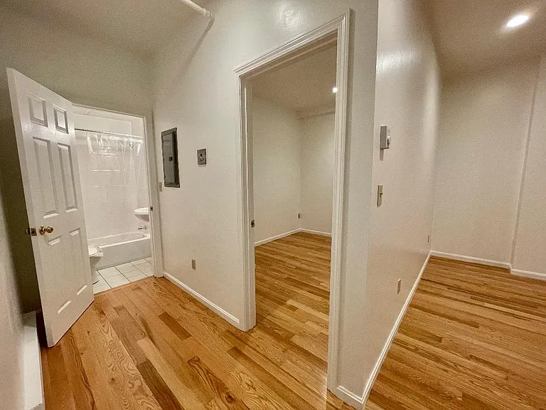 1077 Beacon St #B1 — Photo 9
