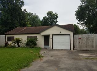 1008 Maple St, La Marque, TX 77568