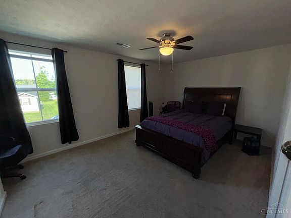 4th image of 160 Wooded Ridge Dr