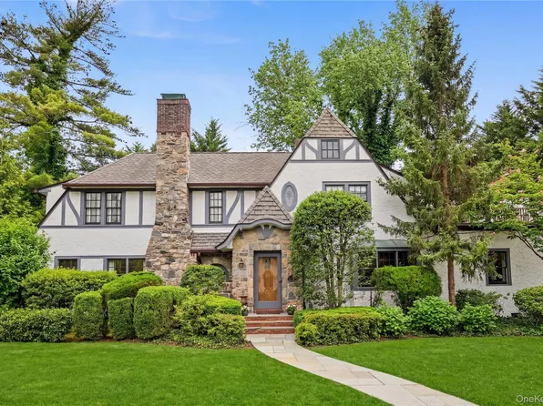 42 Sturgis Road, Bronxville, NY 10708