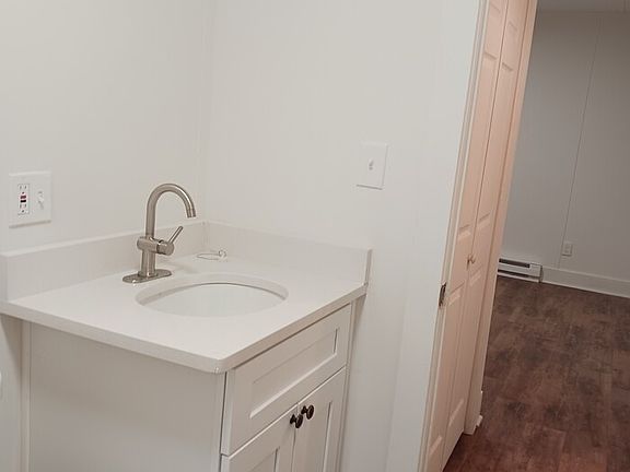 5th image of 1415 Memorial Dr APT C