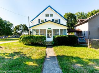 3033 Cass Lake Ave, Keego Harbor, MI 48320