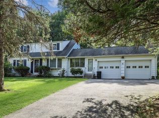 61 Fillmore St, Pearl River, NY 10965