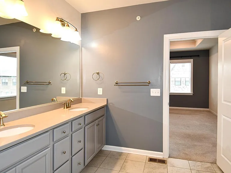 20739 Heron Landing Dr — Photo 32