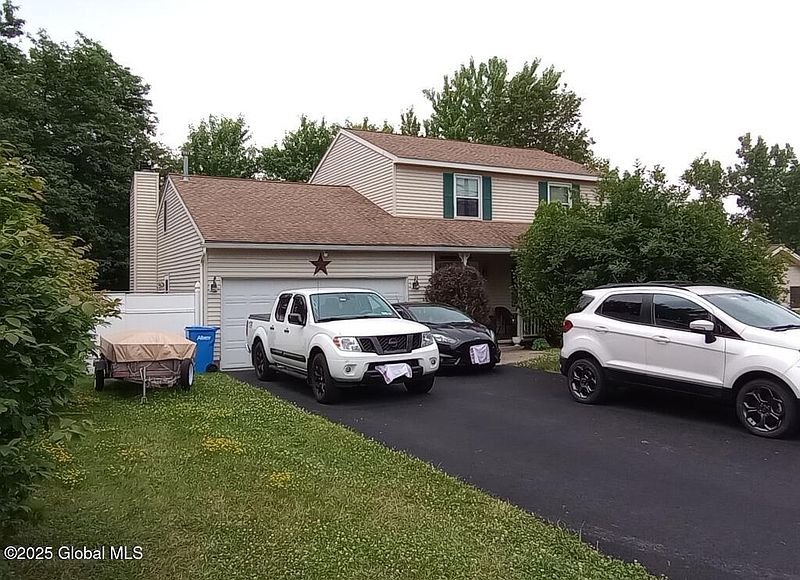 2nd image of 131 Van Rensselaer Boulevard
