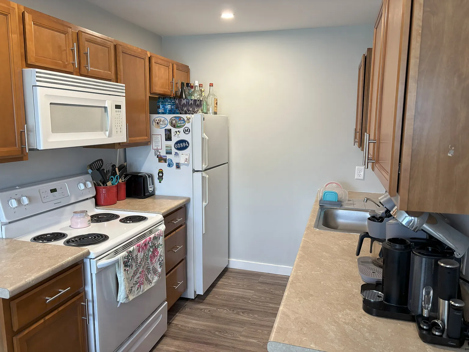 2 bed, 650 sqft, $2,075 — Photo 3