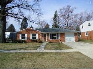 7145 Ridgedale Ln, Lambertville, MI 48144