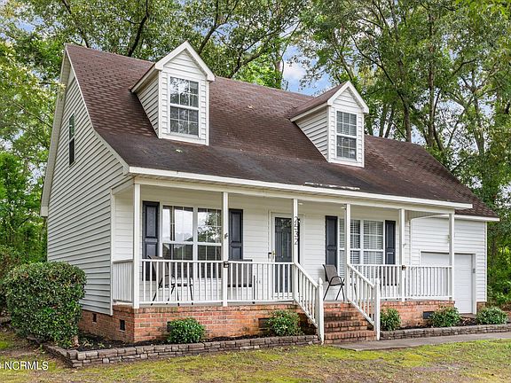 3rd image of 2532 Bradford Court
