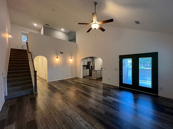 4th image of 301 Homer Jackson Dr