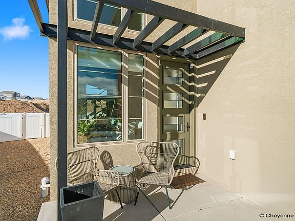 3rd image of 4068 Saddleback Ln