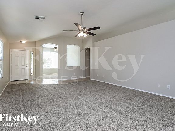 2nd image of 31459 N Claridge Cir